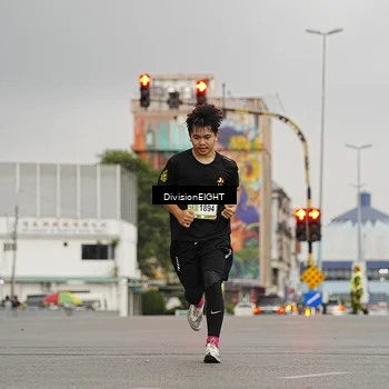 Runner Photo 7648354