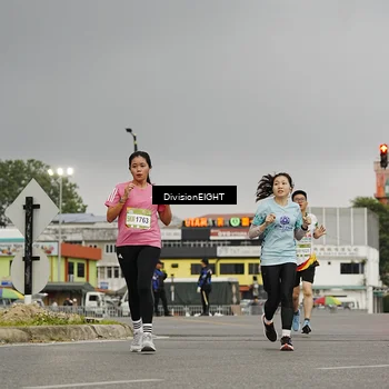 Runner Photo 7648357