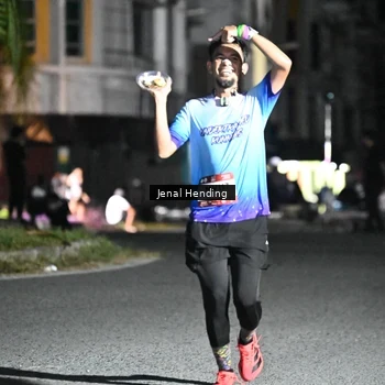 Runner Photo 7648358