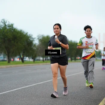 Runner Photo 7648372