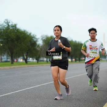 Runner Photo 7648380