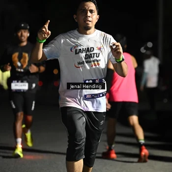 Runner Photo 7648382