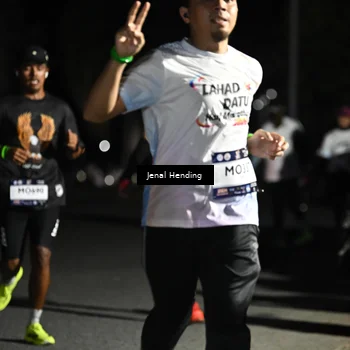 Runner Photo 7648389