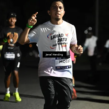 Runner Photo 7648391