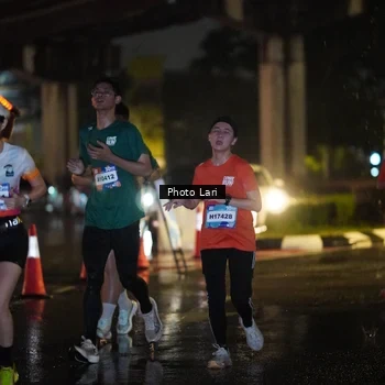Runner Photo 7648393