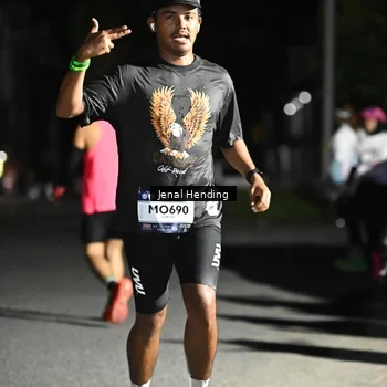 Runner Photo 7648397