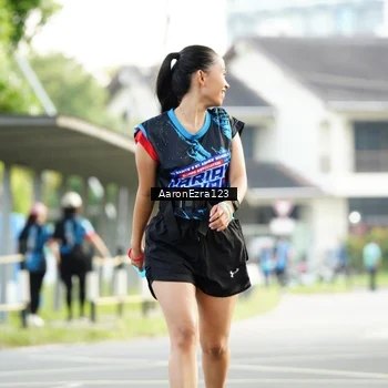 Runner Photo 7648398