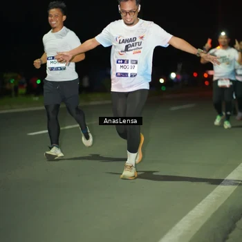 Runner Photo 7648400