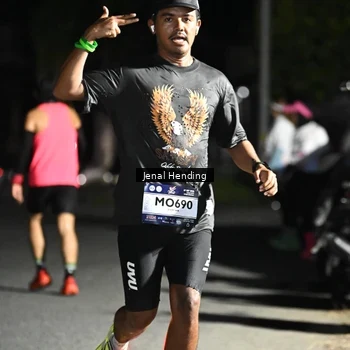 Runner Photo 7648404