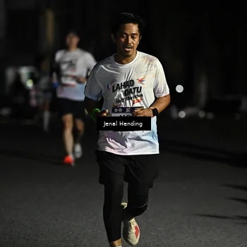 Runner Photo 7648429