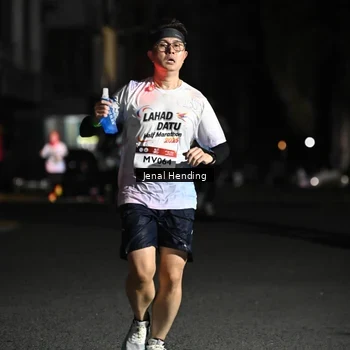 Runner Photo 7648435