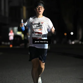 Runner Photo 7648438