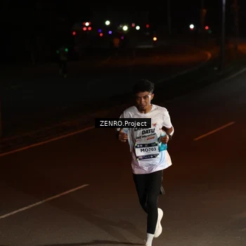 Runner Photo 7648441