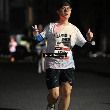 Runner Photo 7648442