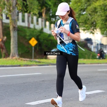 Runner Photo 7648443