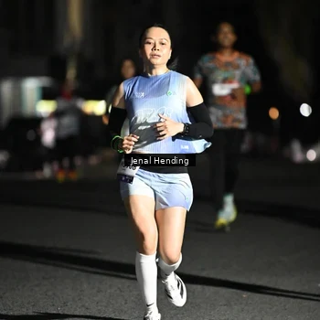 Runner Photo 7648453