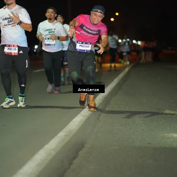 Runner Photo 7648466