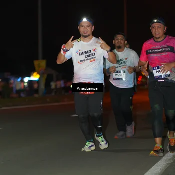 Runner Photo 7648467