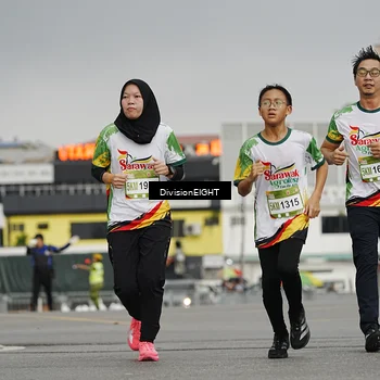 Runner Photo 7648475