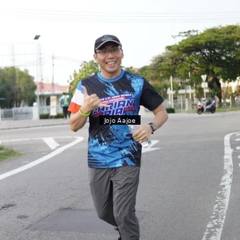 Runner Photo 7648492