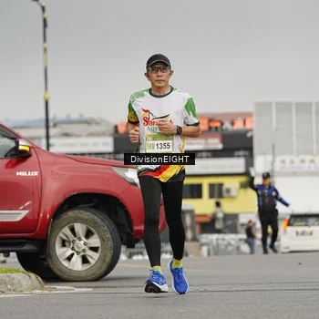Runner Photo 7648499