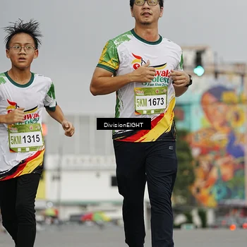 Runner Photo 7648505
