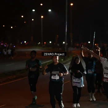 Runner Photo 7648508