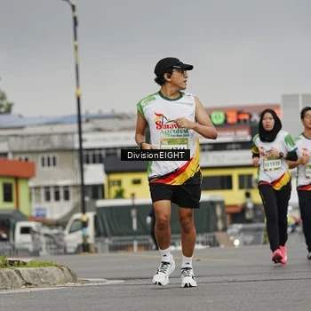 Runner Photo 7648512