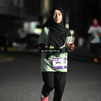Runner Photo 7648515