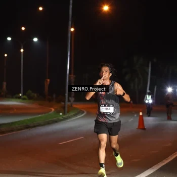 Runner Photo 7648531