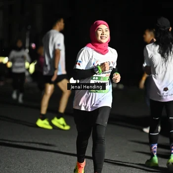 Runner Photo 7648534