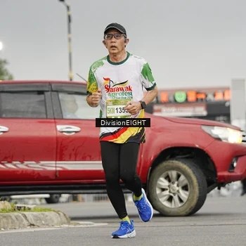 Runner Photo 7648537