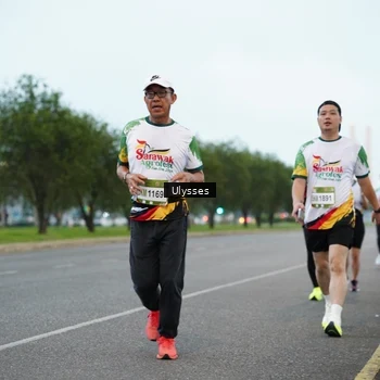 Runner Photo 7648543