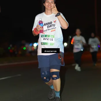 Runner Photo 7648544