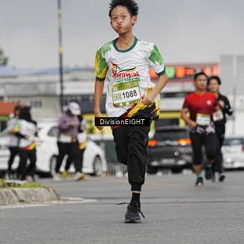 Runner Photo 7648546