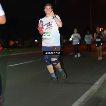 Runner Photo 7648549