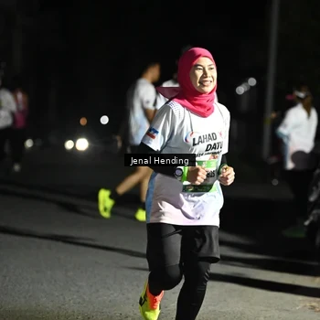Runner Photo 7648551
