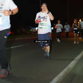 Runner Photo 7648554