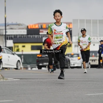 Runner Photo 7648558