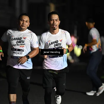 Runner Photo 7648571