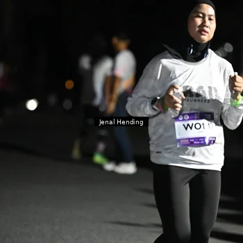Runner Photo 7648574