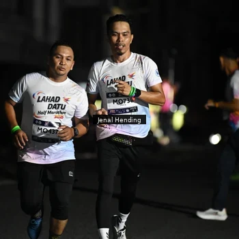 Runner Photo 7648575