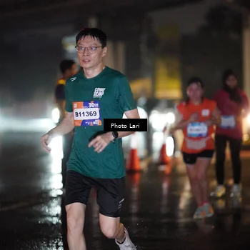 Runner Photo 7648592