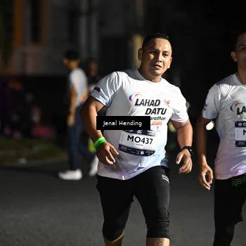 Runner Photo 7648608