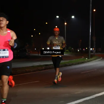Runner Photo 7648620