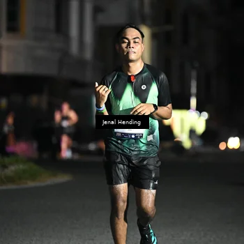 Runner Photo 7648628