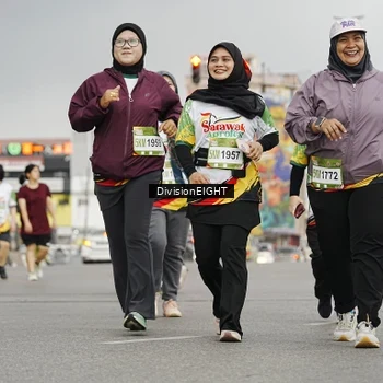 Runner Photo 7648642