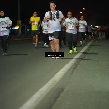 Runner Photo 7648653