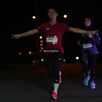 Runner Photo 7648661