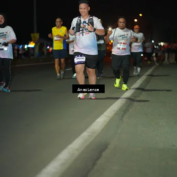 Runner Photo 7648662